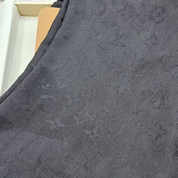 ❗SOLD❗ Monogram Classic Shawl - Picture 9 of 15